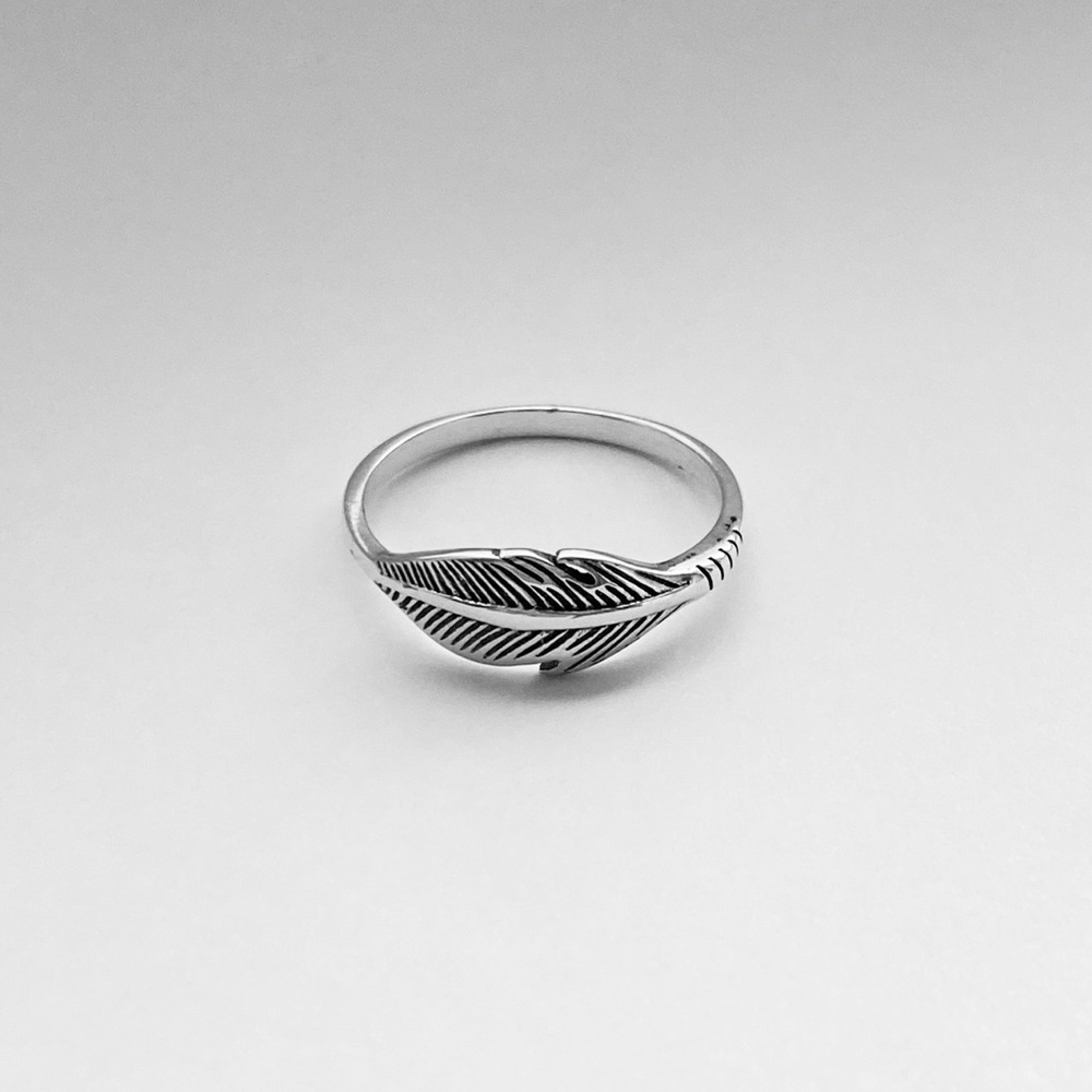 Sterling Silver Small Feather Ring, Religious Rin… - image 8